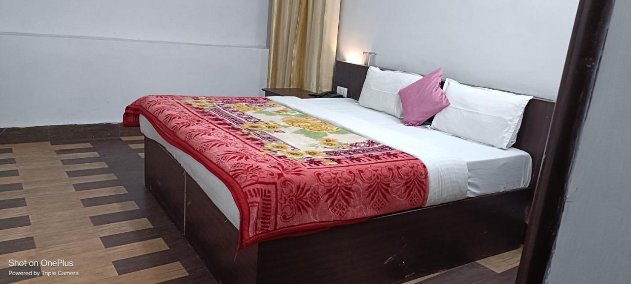 Hotel Devoy Inn By Namastexplorer Tapovan Rishikesh Rishīkesh Quarto foto